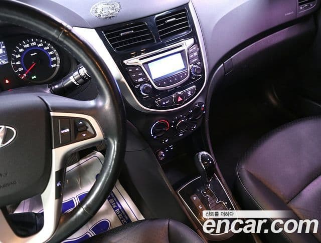 Hyundai Accent(новый кузов / новое поколение) Modern, 2015 11