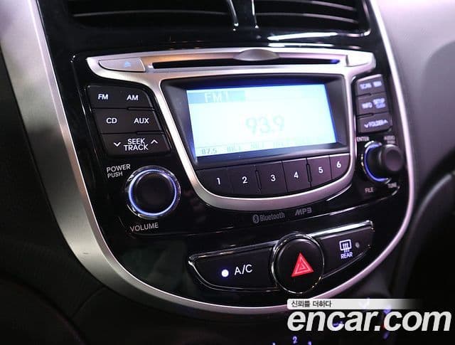 Hyundai Accent(новый кузов / новое поколение) Modern, 2015 12