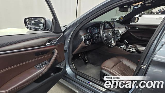 BMW 5시리즈 (G30) 520d xDrive M Sport Plus, 2018 10