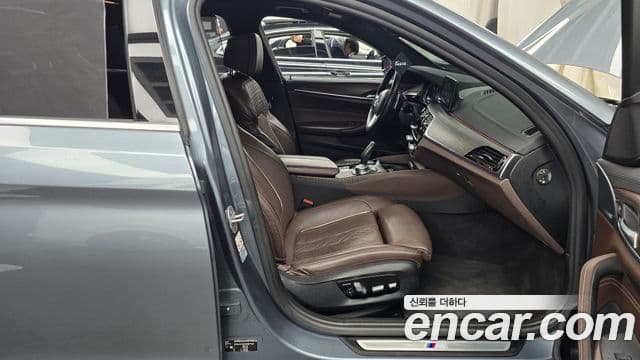 BMW 5시리즈 (G30) 520d xDrive M Sport Plus, 2018 11