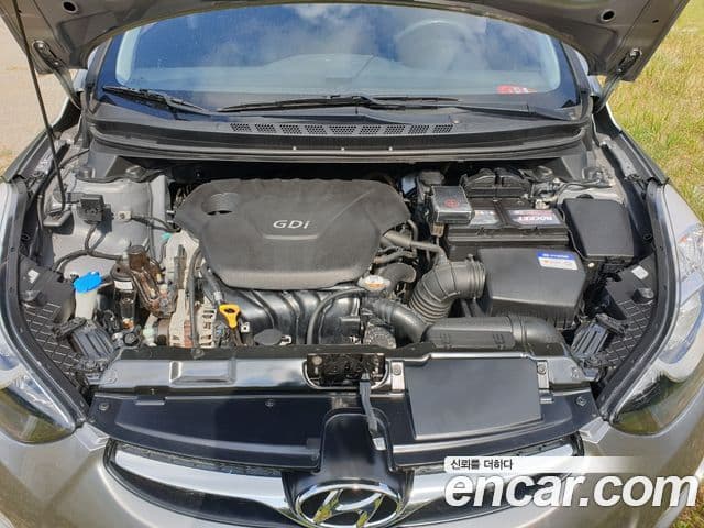 Hyundai Avante MD Premier, 2012 3