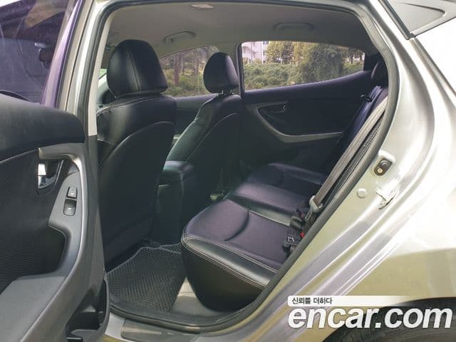 Hyundai Avante MD Premier, 2012 9