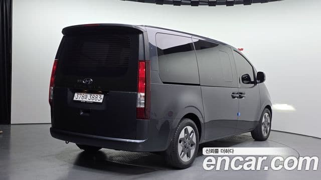 Hyundai Staria Modern, 2023 2