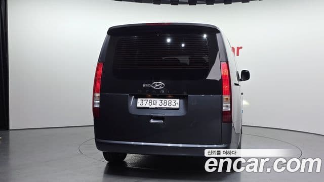 Hyundai Staria Modern, 2023 4