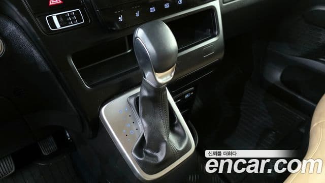 Hyundai Staria Modern, 2023 9