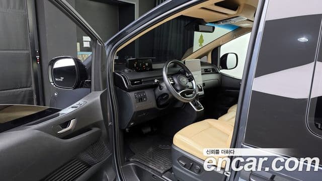 Hyundai Staria Modern, 2023 10