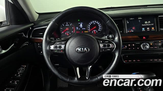 Kia All New K7 Prestige, 2016 13