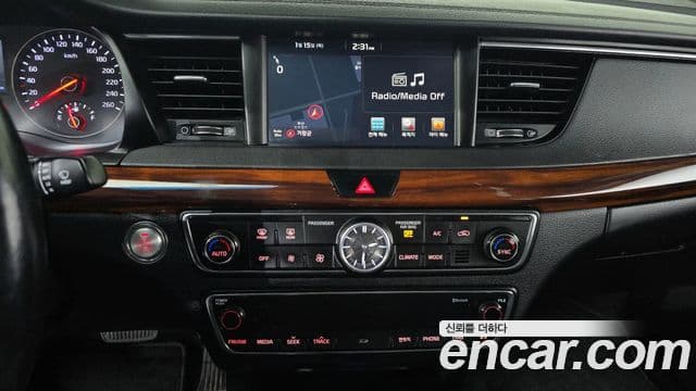 Kia All New K7 Prestige, 2016 15