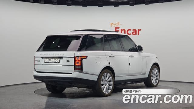 Land Rover Range Rover 4세대 4.4 SDV8 Vogue SE дизель, 2016 2