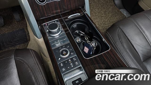 Land Rover Range Rover 4세대 4.4 SDV8 Vogue SE дизель, 2016 9