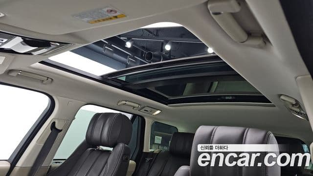 Land Rover Range Rover 4세대 4.4 SDV8 Vogue SE дизель, 2016 17