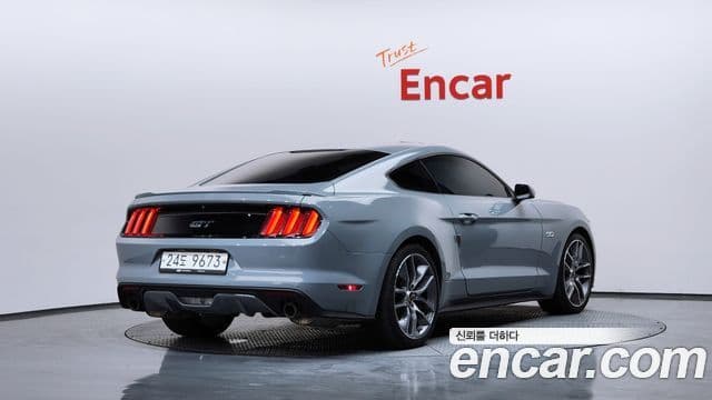 Ford Mustang GT купе, 2015 2