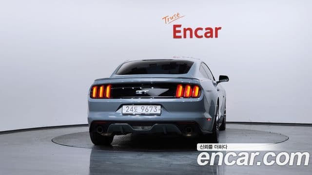 Ford Mustang GT купе, 2015 4