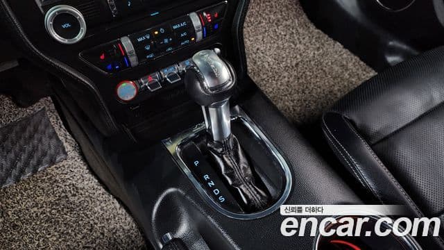 Ford Mustang GT купе, 2015 9