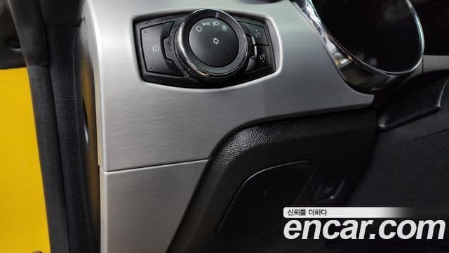 Ford Mustang GT купе, 2015 15