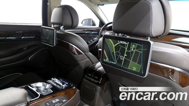 Genesis EQ900 Prestige, 2018 18