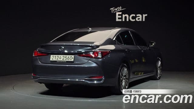 Lexus ES300h 7세대 Executive, 2023 2