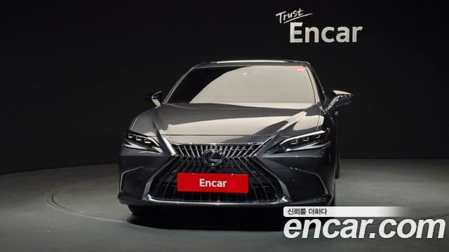 Lexus ES300h 7세대 Executive, 2023 3