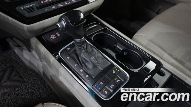 Kia All New Carnival Prestige, 2015 9