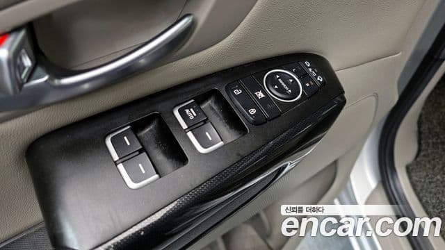 Kia All New Carnival Prestige, 2015 11