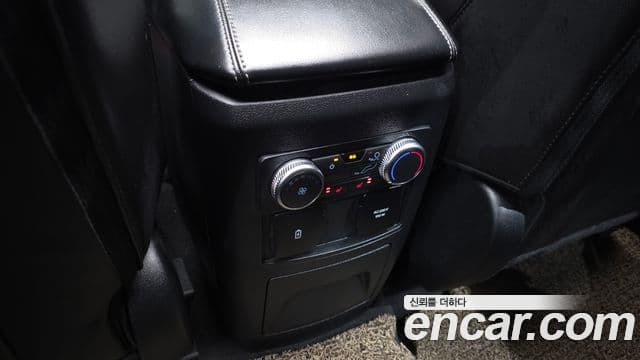 Ford Explorer 6세대 2.3 Limited 4WD, 2022 17