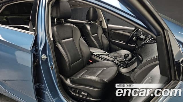 Hyundai i40 살룬 D Spec, 2015 10