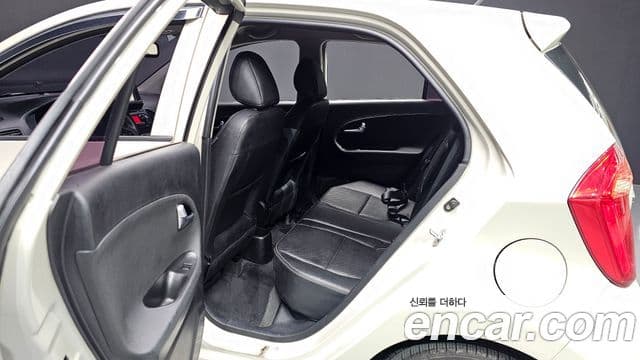 Kia All New Morning Luxury, 2012 12