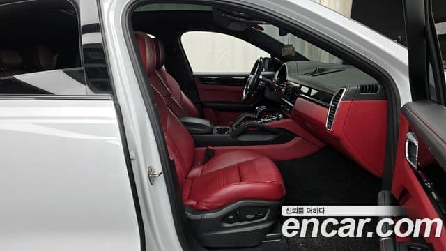 Porsche Cayenne (PO536) 3.0 купе, 2022 11