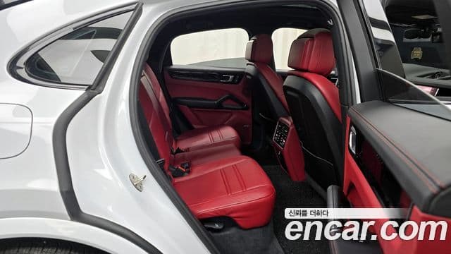 Porsche Cayenne (PO536) 3.0 купе, 2022 12