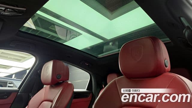 Porsche Cayenne (PO536) 3.0 купе, 2022 18