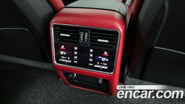 Porsche Cayenne (PO536) 3.0 купе, 2022 19