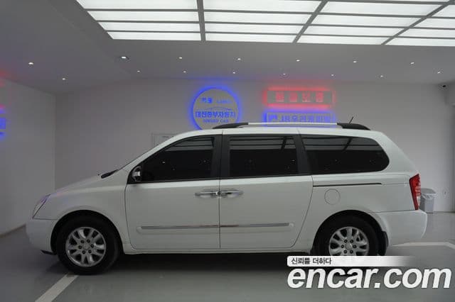 Kia Carnival R Premium, 2013 13