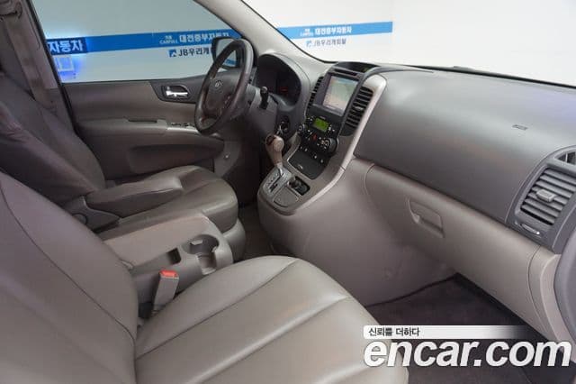 Kia Carnival R Premium, 2013 16