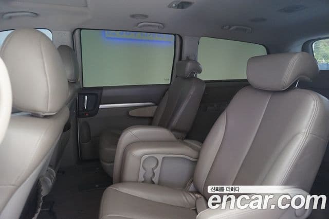 Kia Carnival R Premium, 2013 17