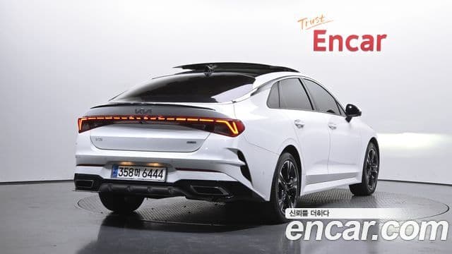 Kia K5 гибрид 3세대 Signature, 2023 2