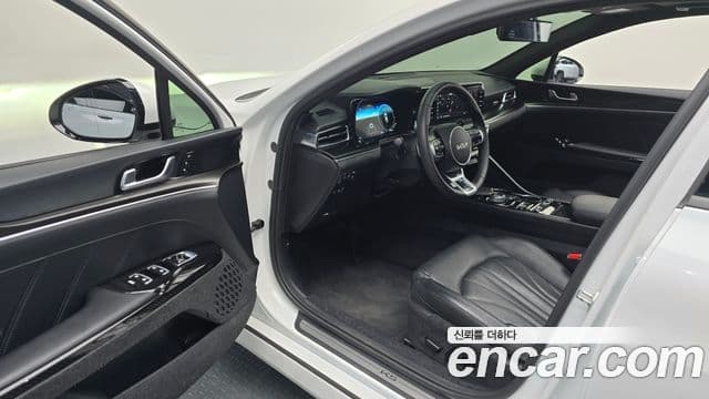 Kia K5 гибрид 3세대 Signature, 2023 11