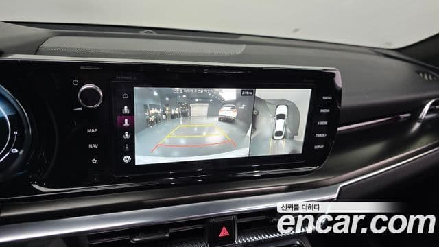 Kia K5 гибрид 3세대 Signature, 2023 16