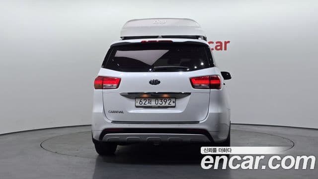 Kia All New Carnival Noblesse, 2017 4