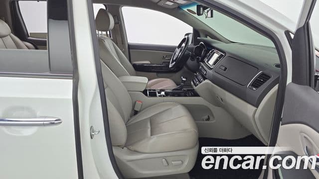 Kia All New Carnival Noblesse, 2017 11