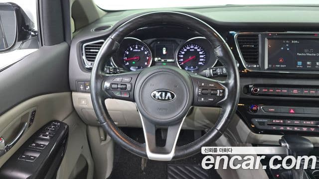 Kia All New Carnival Noblesse, 2017 13
