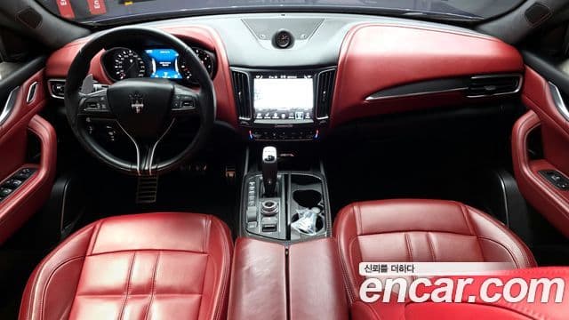 Maserati Levante, 2019 7