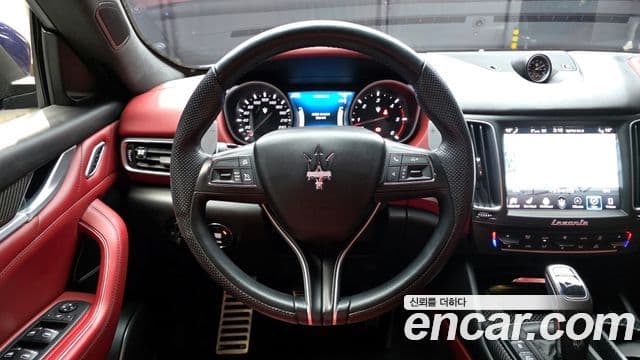 Maserati Levante, 2019 13