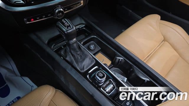 Volvo S60 3세대 T5 Inscription, 2020 9