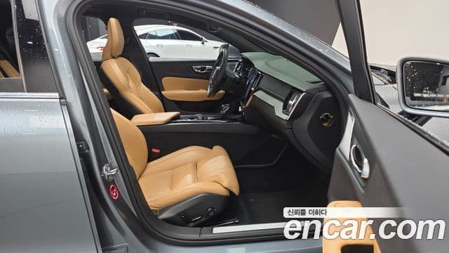 Volvo S60 3세대 T5 Inscription, 2020 10