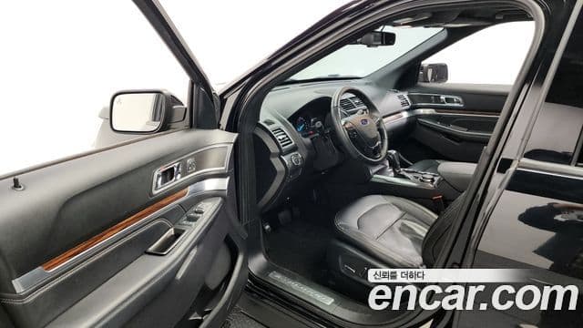 Ford Explorer 5세대, 2018 10