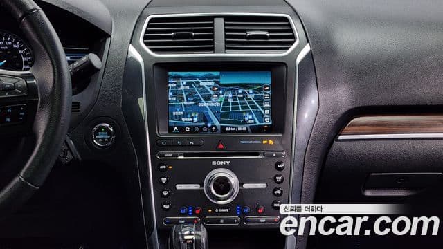 Ford Explorer 5세대, 2018 14