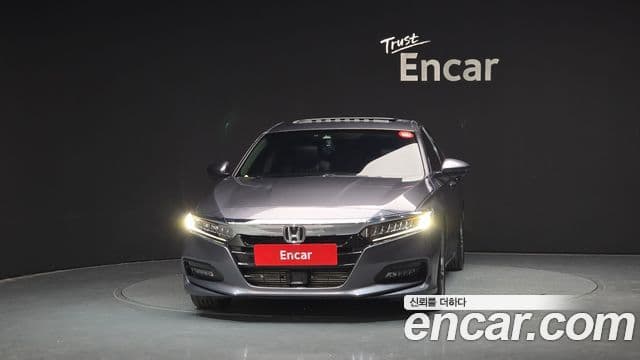 Honda Accord 10세대 1.5 турбо, 2019 3