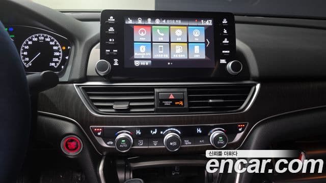 Honda Accord 10세대 1.5 турбо, 2019 16