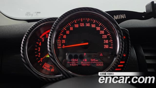 Mini Cooper D 3세대, 2015 8