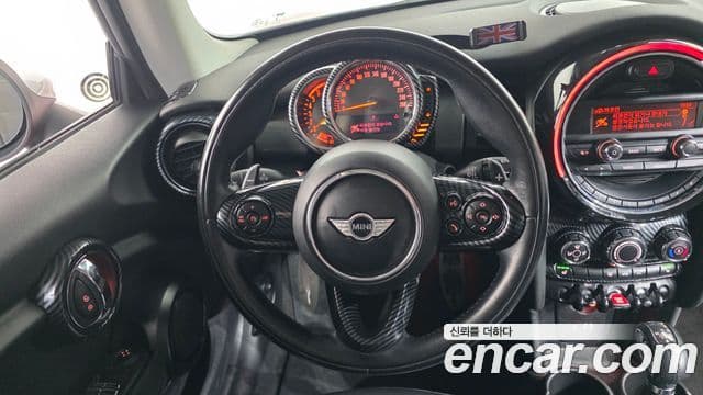 Mini Cooper D 3세대, 2015 14